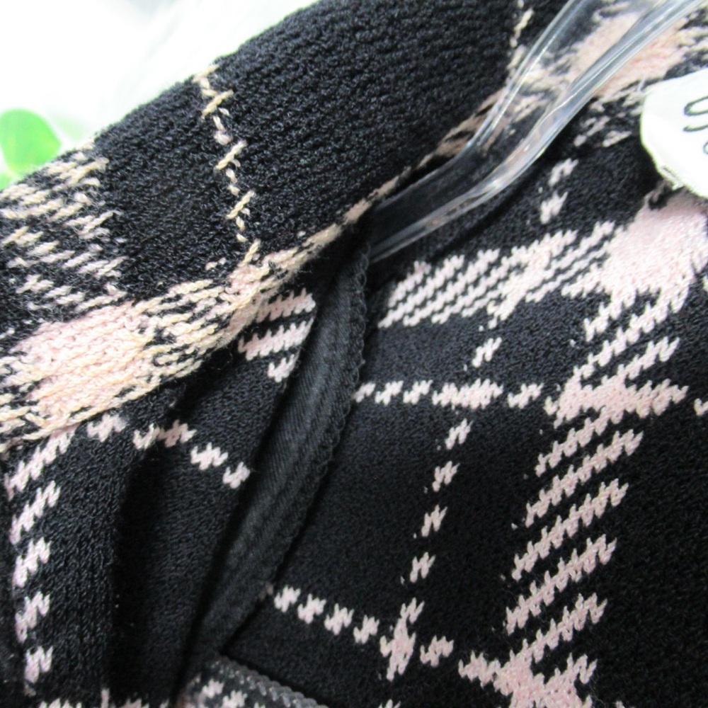 ST. JOHN Santana Knit Pink & Black Plaid Mesh-Fringe Trim Jacket Blazer Size 10 - Picture 14 of 15